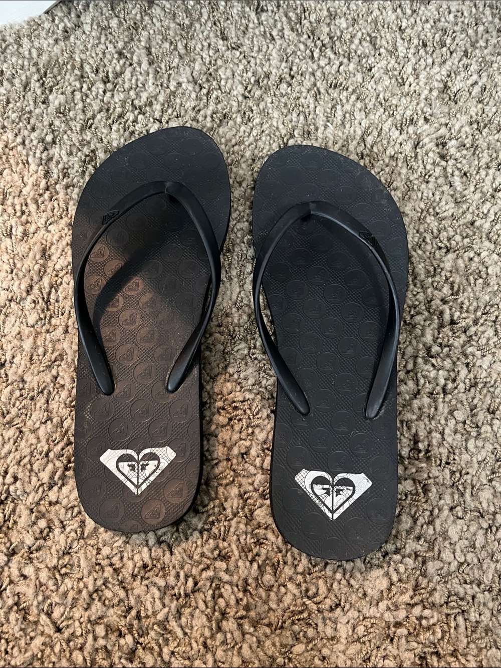 Roxy Black Logo Heart Flip Flop Sandals